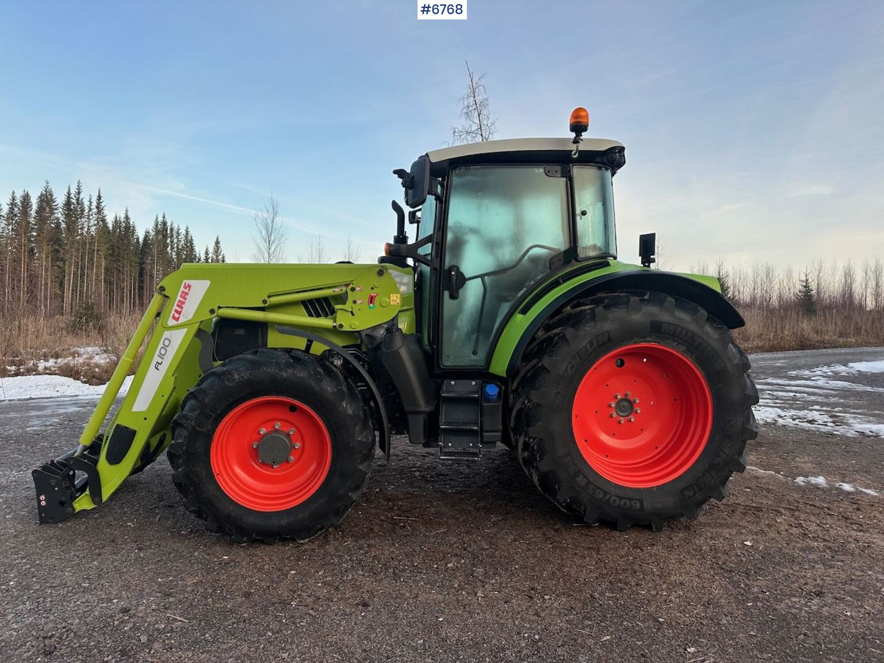 2017 Claas Arion 440 4x4 tractor w/ front loader, GPS setup and good tires. Low hours! - Трактор: снимка 2 2017 Claas Arion 440 4x4 tractor w/ front loader, GPS setup and good tires. Low hours! - Трактор: снимка 2