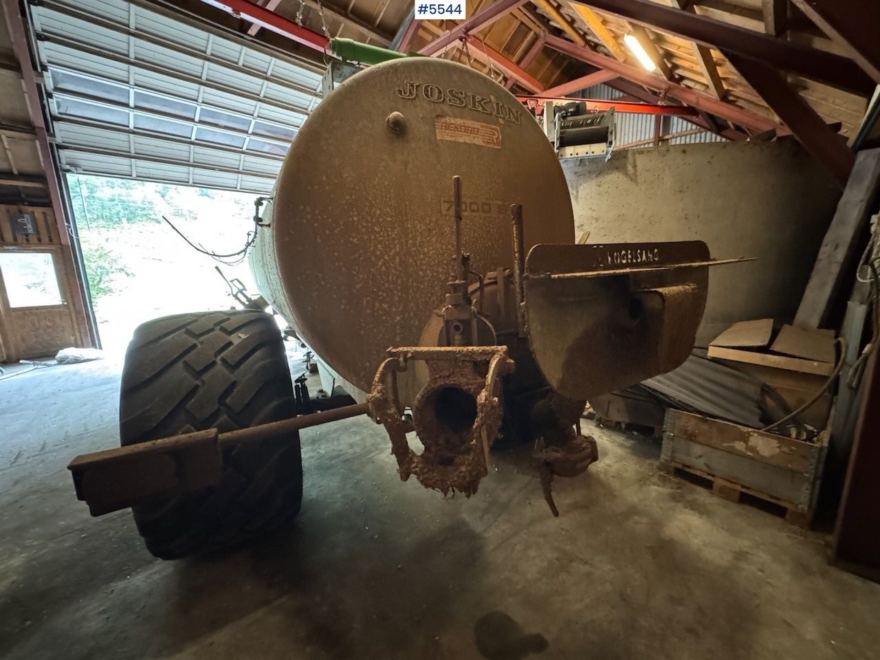Цистерна за течен тор 2017 Joskin 7000 S: снимка 8