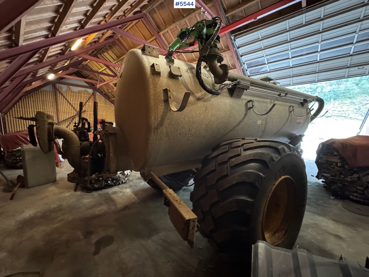 Цистерна за течен тор 2017 Joskin 7000 S: снимка 6