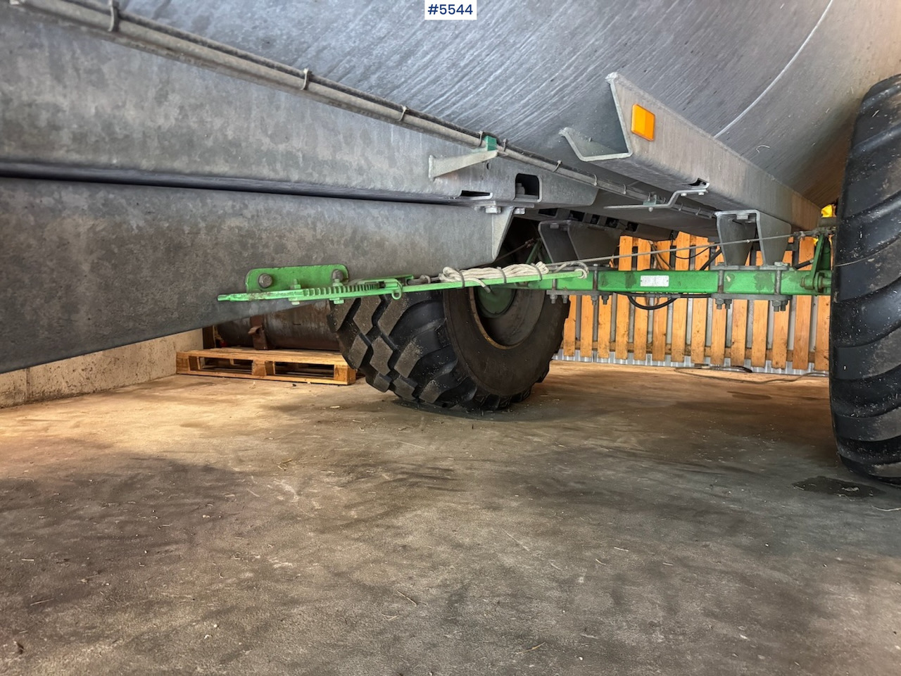 Цистерна за течен тор 2017 Joskin 7000 S: снимка 12