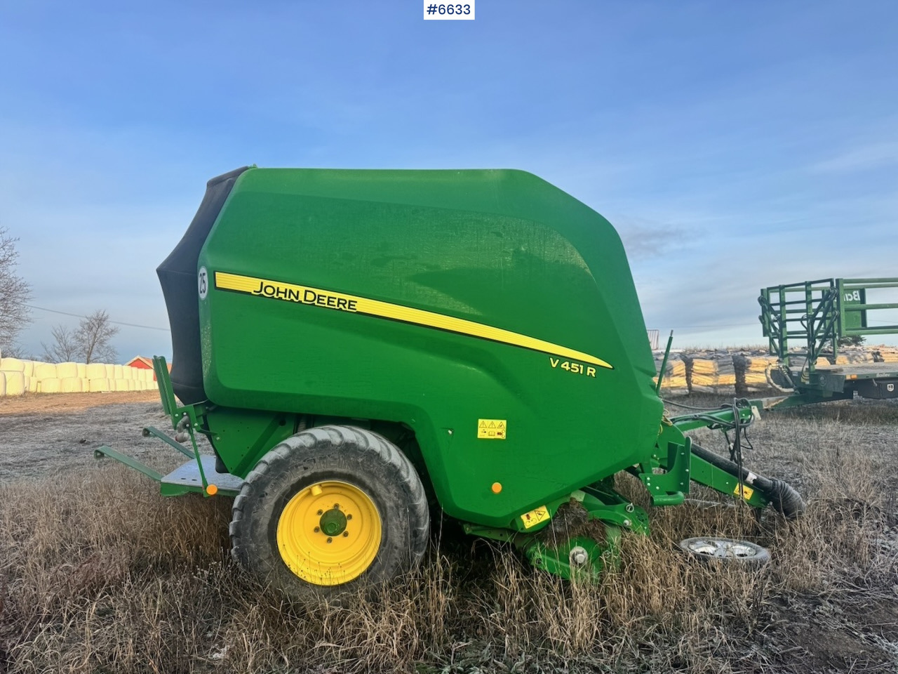 2018 John Deere V451R Round baler - Машина за сено и фураж: снимка 3 2018 John Deere V451R Round baler - Машина за сено и фураж: снимка 3