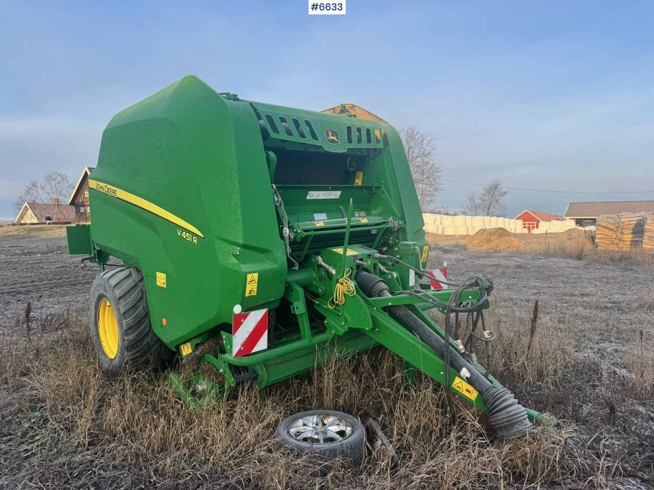 2018 John Deere V451R Round baler - Машина за сено и фураж: снимка 1 2018 John Deere V451R Round baler - Машина за сено и фураж: снимка 1