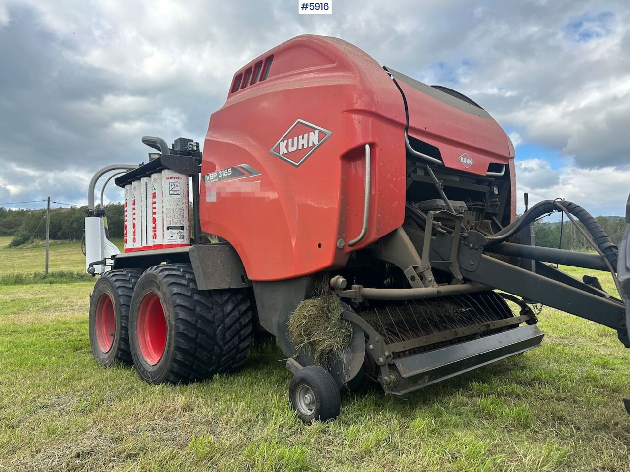 2018 Kuhn VBP 3165 Intelliwrap round baler - Машина за сено и фураж: снимка 1 2018 Kuhn VBP 3165 Intelliwrap round baler - Машина за сено и фураж: снимка 1
