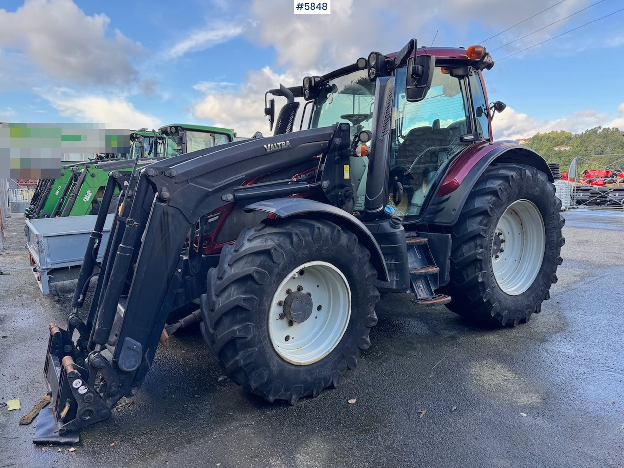 2018 Valtra N174 w/ front loader and plow plate. - Трактор: снимка 3 2018 Valtra N174 w/ front loader and plow plate. - Трактор: снимка 3