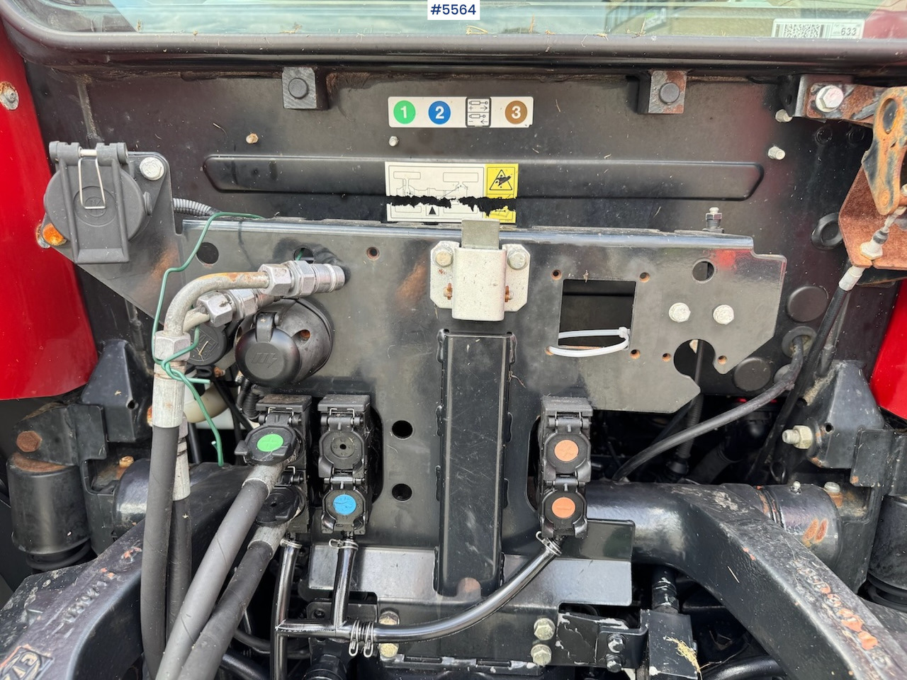 Трактор 2019 Case IH Luxxum 120 m/ frontlaster.: снимка 10 Трактор 2019 Case IH Luxxum 120 m/ frontlaster.: снимка 10