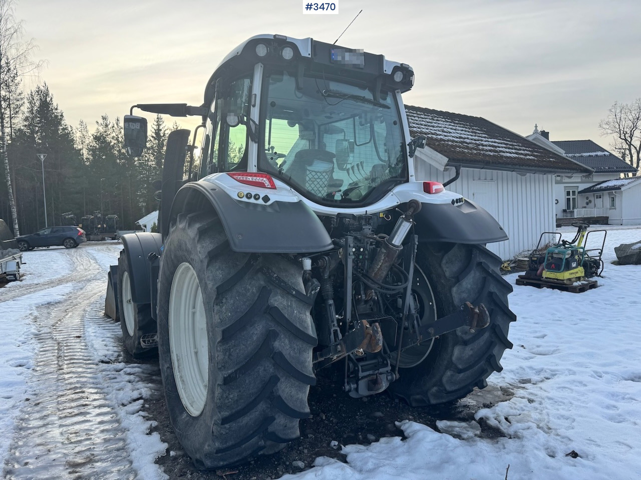 2019 Valtra N134 w/ Front loader and bucket. 900 hours! - Трактор: снимка 4 2019 Valtra N134 w/ Front loader and bucket. 900 hours! - Трактор: снимка 4