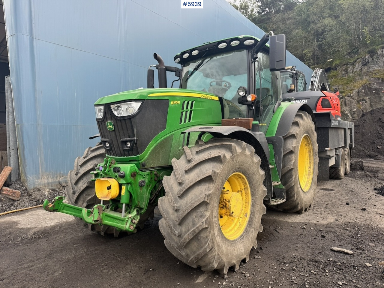 2020 John Deere 6215R w/ Front PTO and hydraulics. 2 sets of tires. - Трактор: снимка 1 2020 John Deere 6215R w/ Front PTO and hydraulics. 2 sets of tires. - Трактор: снимка 1