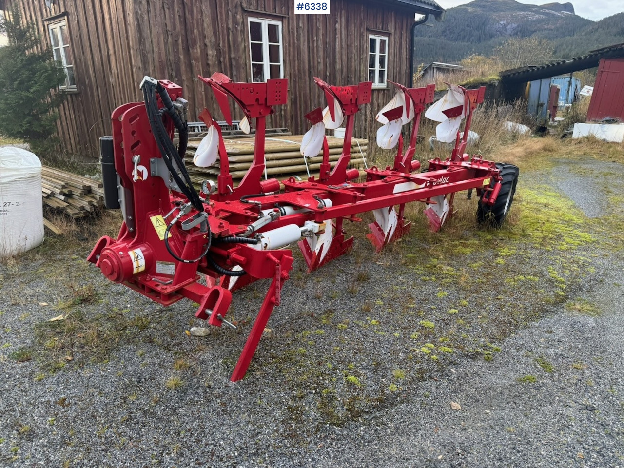 2021 Ovlac 4-furrow reversible plough - Машина за обработка на почвата: снимка 1 2021 Ovlac 4-furrow reversible plough - Машина за обработка на почвата: снимка 1