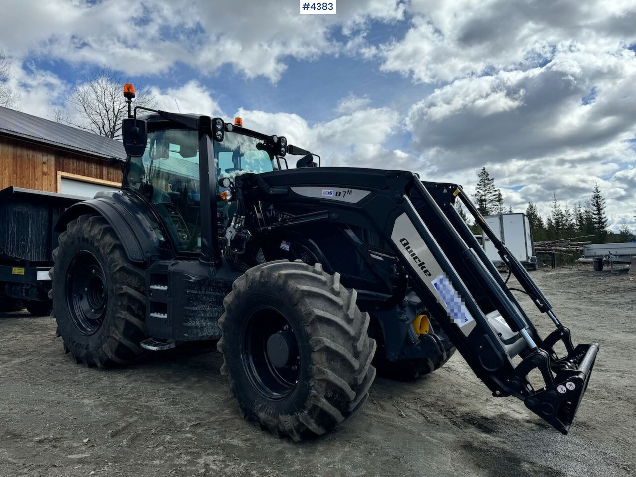 2021 Valtra T234 Versu w/ Quicke Q7 Front Loader - Трактор: снимка 2 2021 Valtra T234 Versu w/ Quicke Q7 Front Loader - Трактор: снимка 2