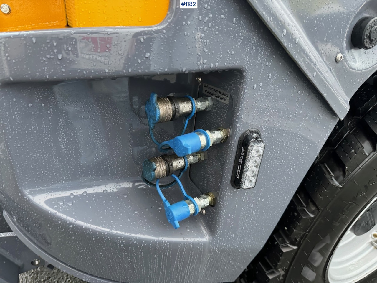 Компактен товарач 2023 LM Trac 587, DEMO, LIKE NEW!: снимка 12 Компактен товарач 2023 LM Trac 587, DEMO, LIKE NEW!: снимка 12