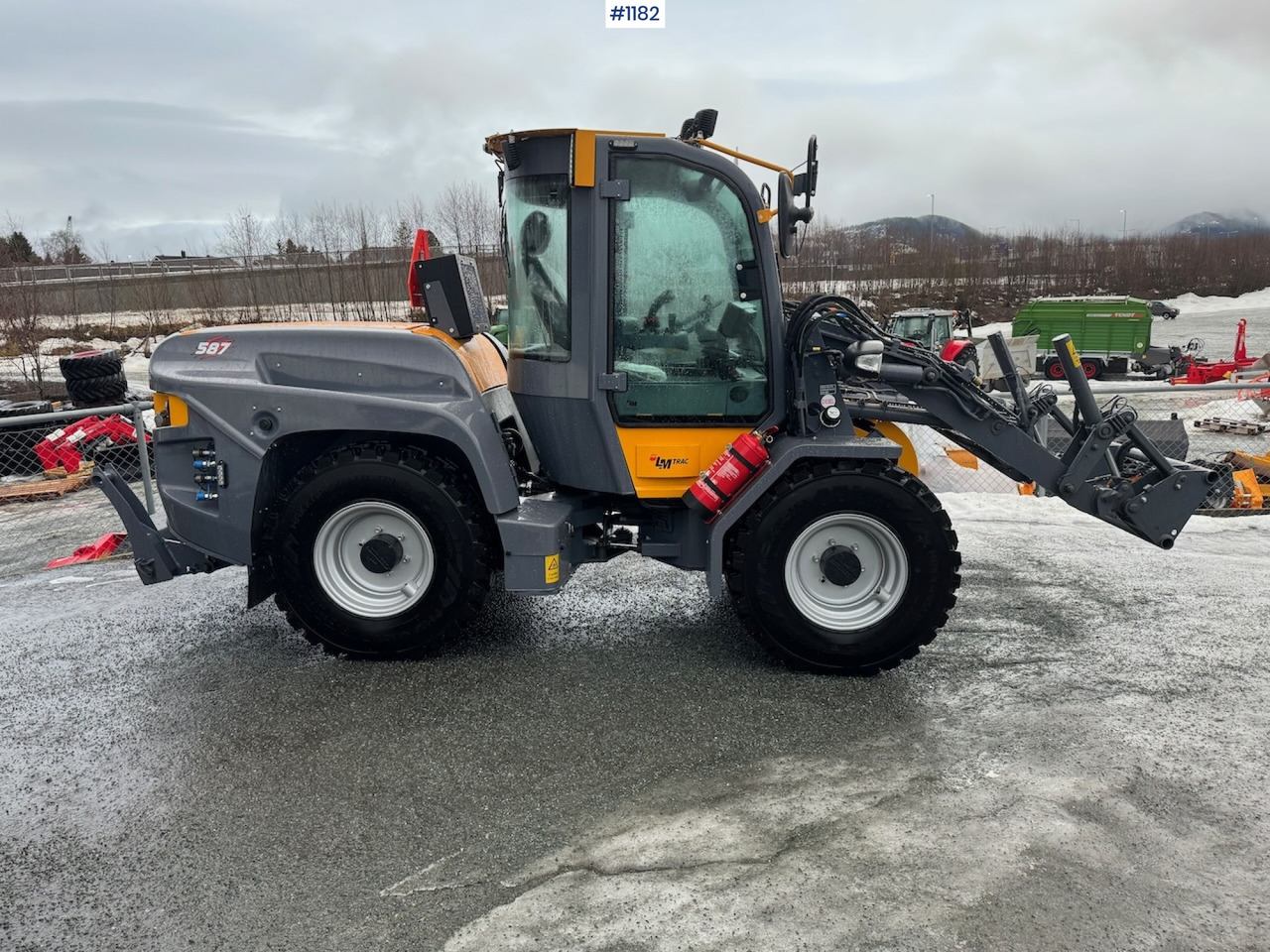 Компактен товарач 2023 LM Trac 587, DEMO, LIKE NEW!: снимка 7 Компактен товарач 2023 LM Trac 587, DEMO, LIKE NEW!: снимка 7