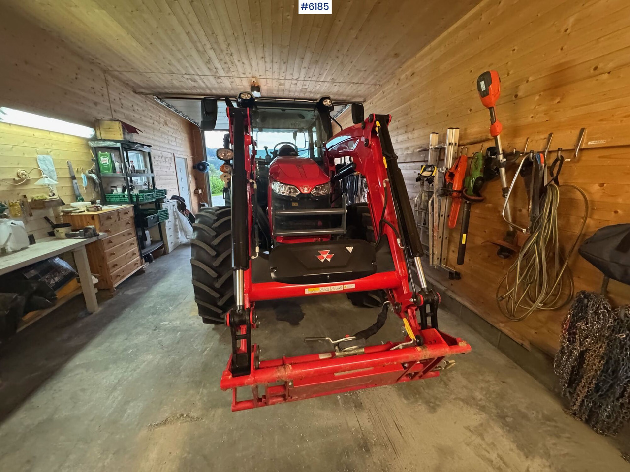 2023 Massey Ferguson 5711M Dyna w/ loader with 3rd function. Only 115 hours! - Трактор: снимка 2 2023 Massey Ferguson 5711M Dyna w/ loader with 3rd function. Only 115 hours! - Трактор: снимка 2