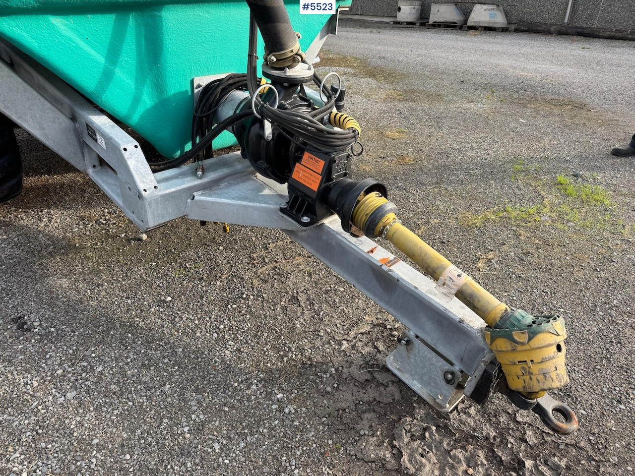 Цистерна за течен тор 2023 Moi Doff x11: снимка 11 Цистерна за течен тор 2023 Moi Doff x11: снимка 11