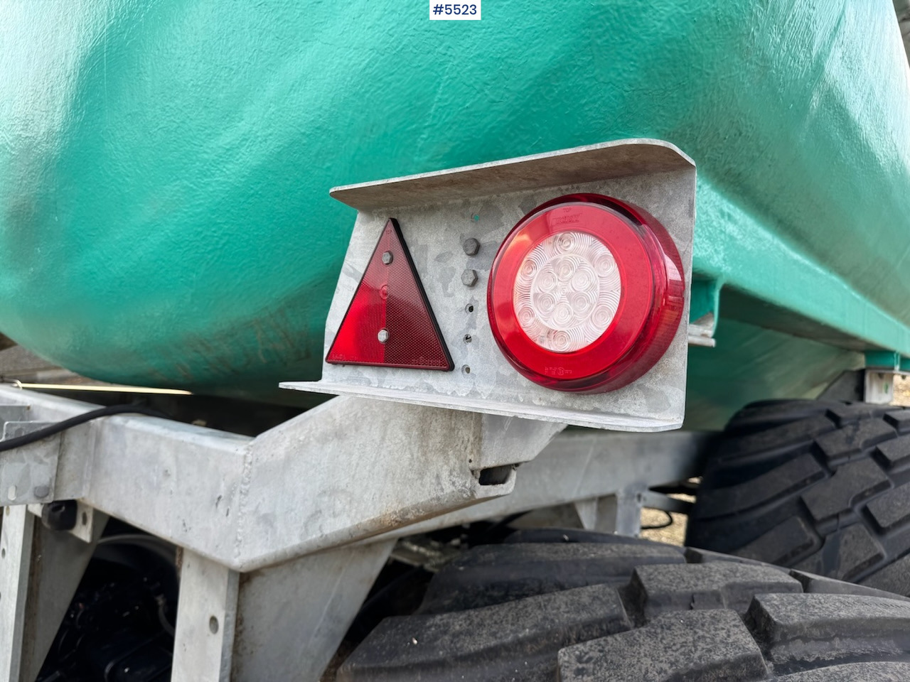 Цистерна за течен тор 2023 Moi Doff x11: снимка 18 Цистерна за течен тор 2023 Moi Doff x11: снимка 18