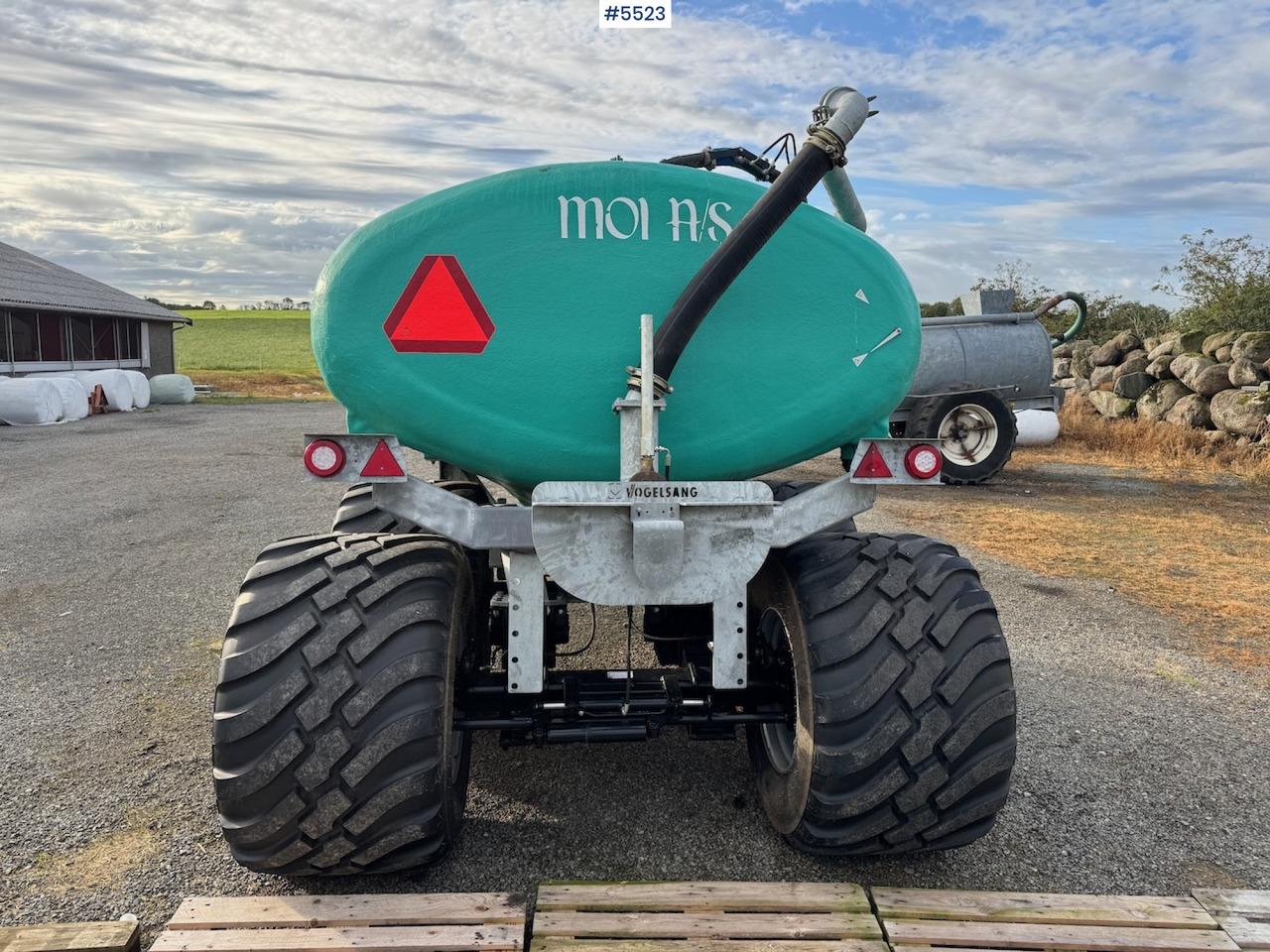 Цистерна за течен тор 2023 Moi Doff x11: снимка 7 Цистерна за течен тор 2023 Moi Doff x11: снимка 7