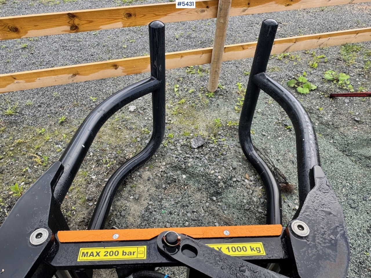 2024 Ålø Flexigrip 160 - Кламер за Селскостопанска техника: снимка 2 2024 Ålø Flexigrip 160 - Кламер за Селскостопанска техника: снимка 2