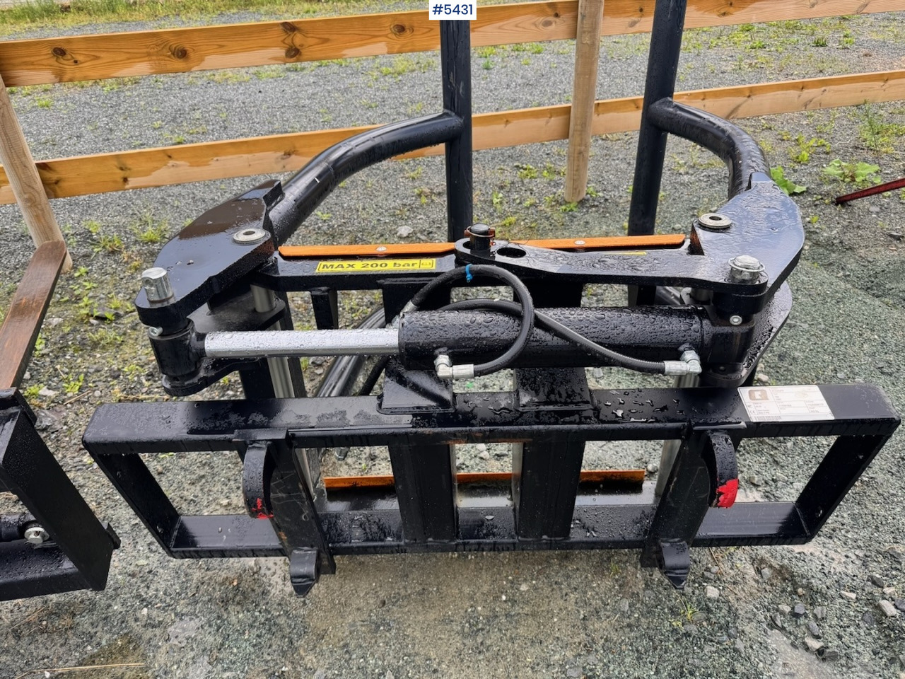 2024 Ålø Flexigrip 160 - Кламер за Селскостопанска техника: снимка 5 2024 Ålø Flexigrip 160 - Кламер за Селскостопанска техника: снимка 5