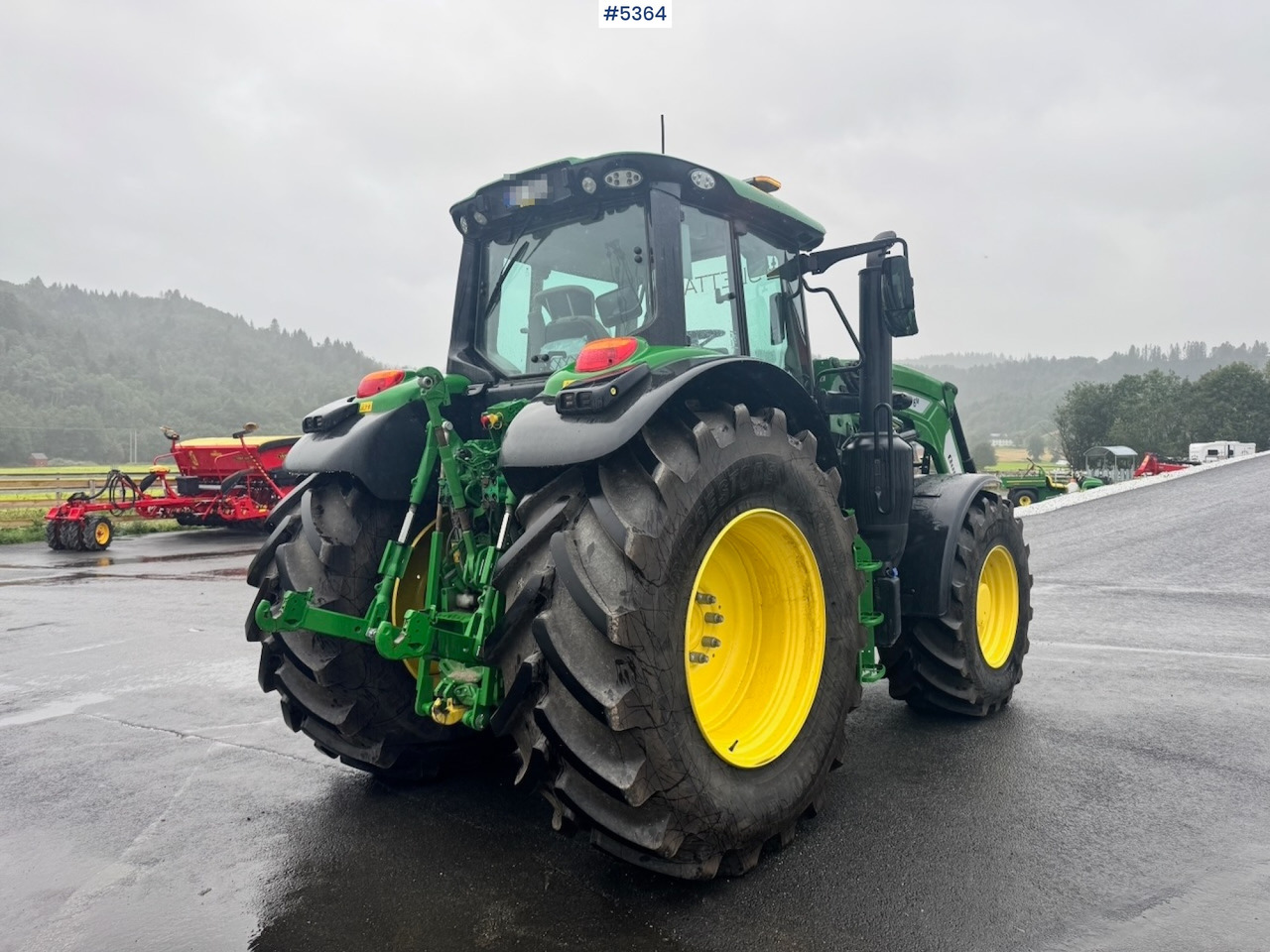 2024 John Deere 6155M w/ Front Loader. 240 hours! - Трактор: снимка 4 2024 John Deere 6155M w/ Front Loader. 240 hours! - Трактор: снимка 4