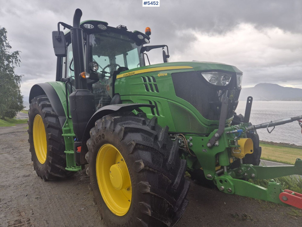 2024 John Deere 6155M w/ front hydraulics & PTO - Трактор: снимка 1 2024 John Deere 6155M w/ front hydraulics & PTO - Трактор: снимка 1