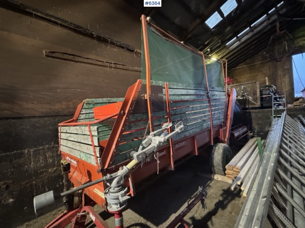 Approx. 1990 Kverneland UN7000 unloading wagon - Машина за сено и фураж: снимка 1 Approx. 1990 Kverneland UN7000 unloading wagon - Машина за сено и фураж: снимка 1