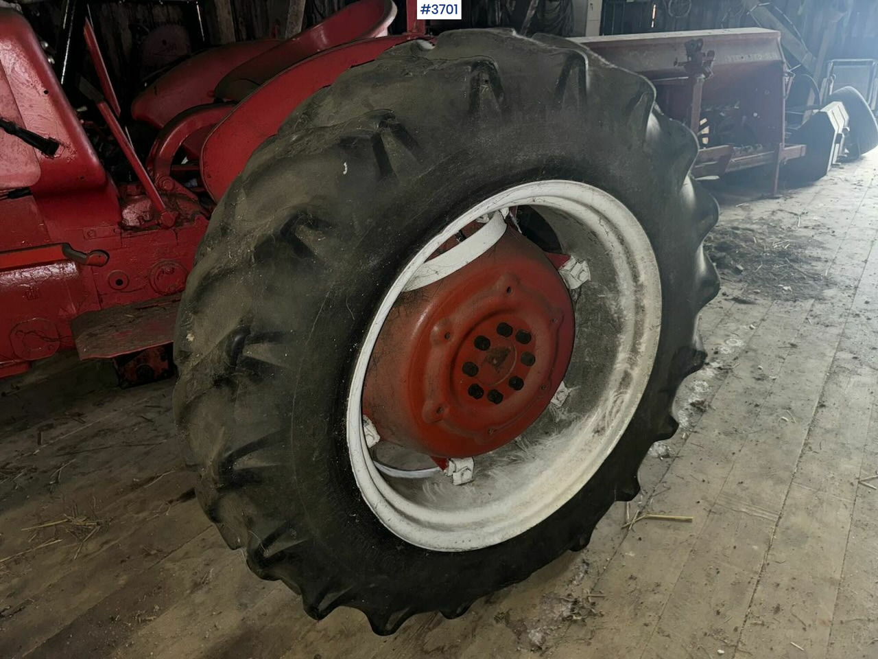Трактор Ca.1960 McCormick D-436: снимка 13