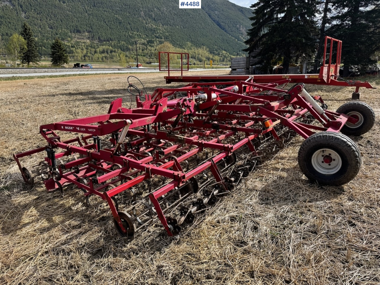 Ca. 2000 Kongskilde Germinator Harrow - Машина за обработка на почвата: снимка 2 Ca. 2000 Kongskilde Germinator Harrow - Машина за обработка на почвата: снимка 2