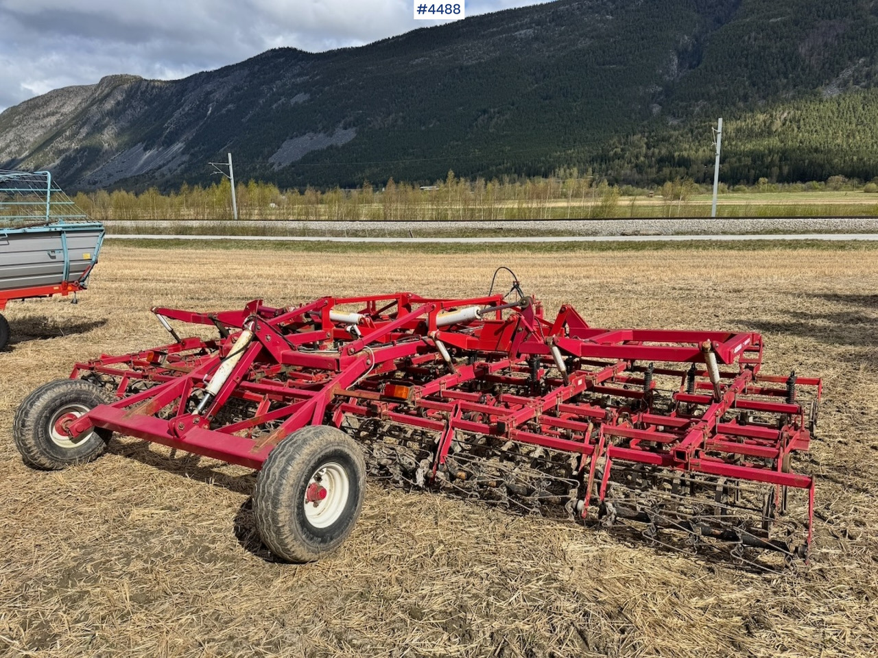 Ca. 2000 Kongskilde Germinator Harrow - Машина за обработка на почвата: снимка 1 Ca. 2000 Kongskilde Germinator Harrow - Машина за обработка на почвата: снимка 1