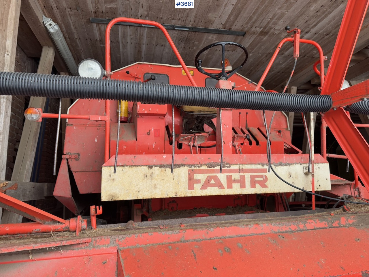 Зърнокомбайн Deutz Fahr M900 combine harvester: снимка 6