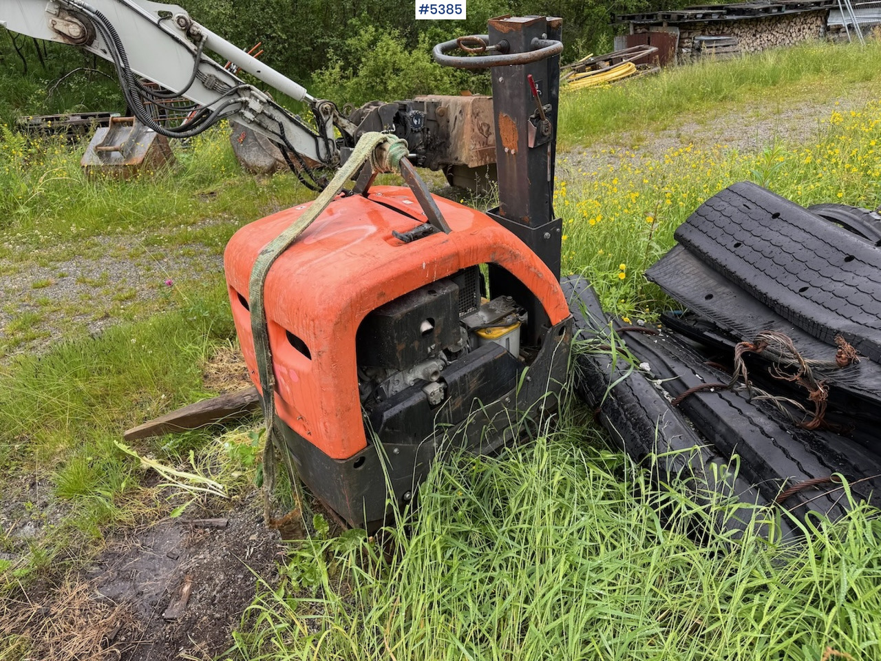 Husqvarna LG 504 Vibrating compactor. - Машина за обработка на почвата: снимка 4 Husqvarna LG 504 Vibrating compactor. - Машина за обработка на почвата: снимка 4