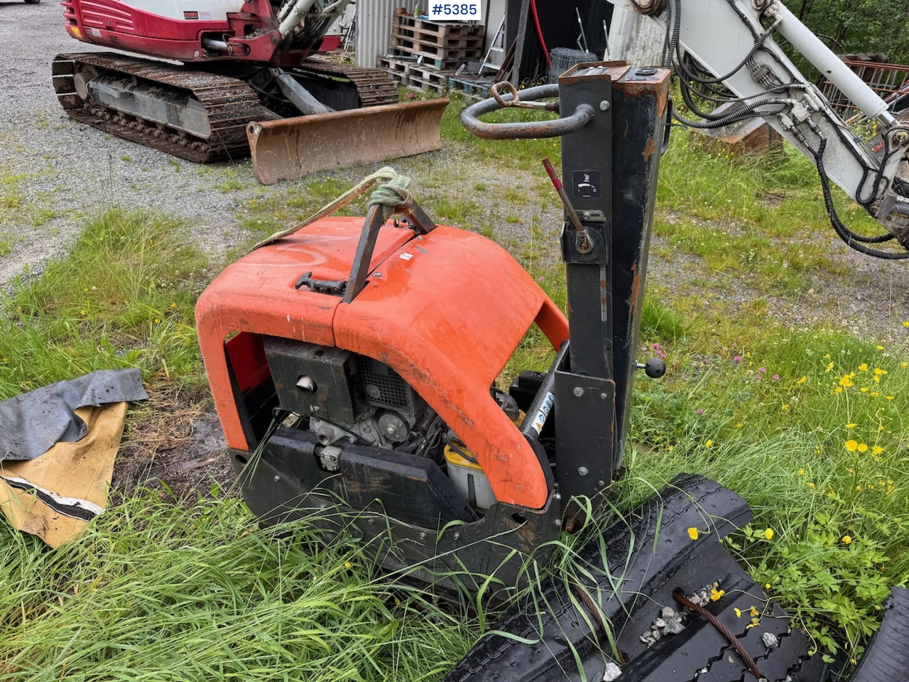 Husqvarna LG 504 Vibrating compactor. - Машина за обработка на почвата: снимка 5 Husqvarna LG 504 Vibrating compactor. - Машина за обработка на почвата: снимка 5