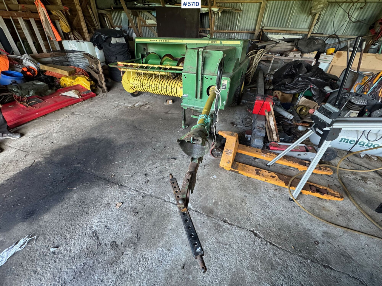 John Deere 336 Square baler. - Машина за сено и фураж: снимка 2 John Deere 336 Square baler. - Машина за сено и фураж: снимка 2