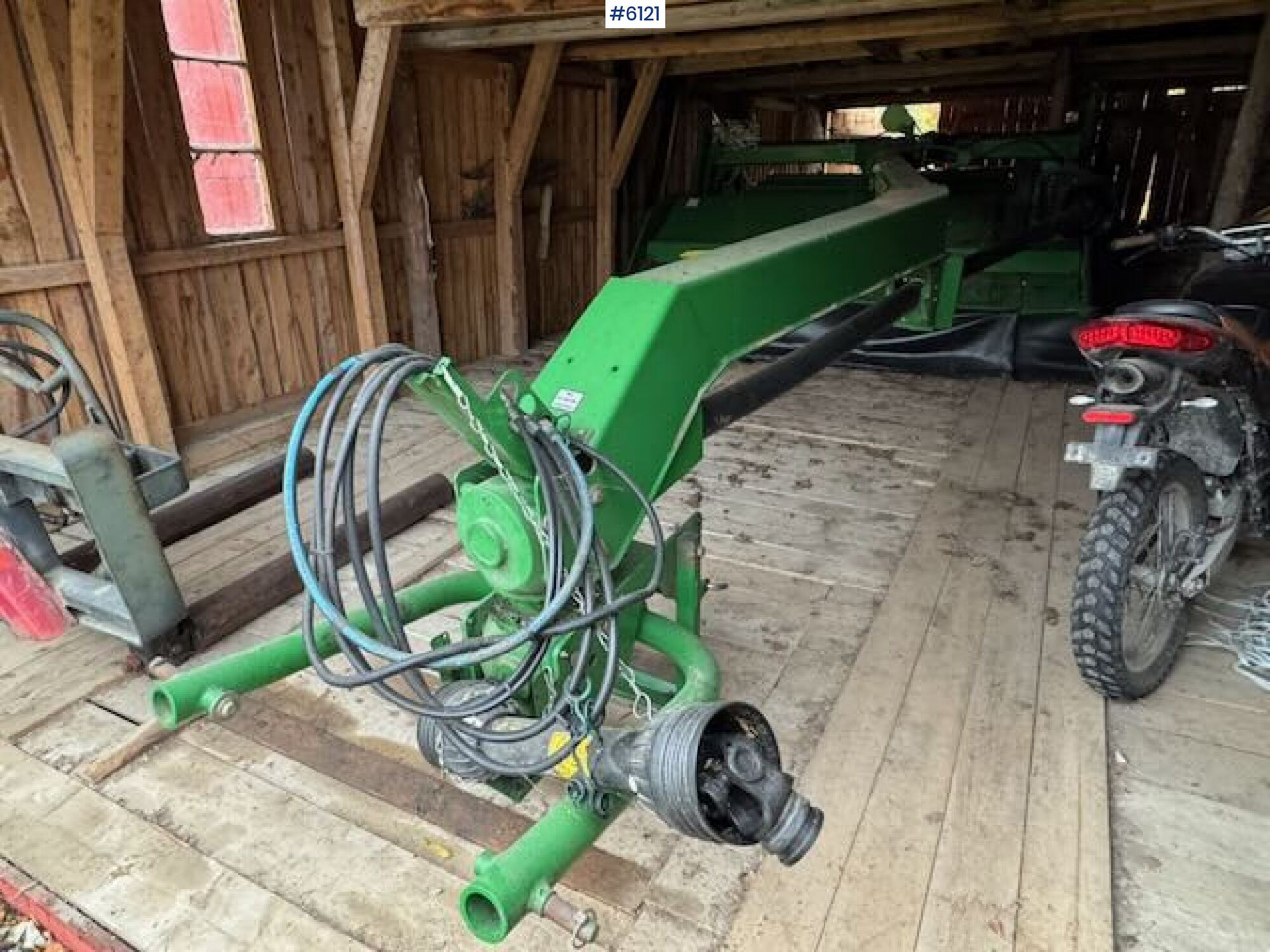 John Deere 530 trailed mower - Машина за сено и фураж: снимка 3 John Deere 530 trailed mower - Машина за сено и фураж: снимка 3