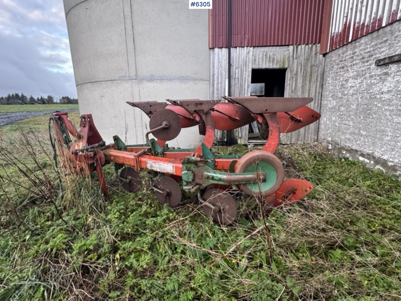 Kverneland 3-furrow reversible plough - Машина за обработка на почвата: снимка 1 Kverneland 3-furrow reversible plough - Машина за обработка на почвата: снимка 1