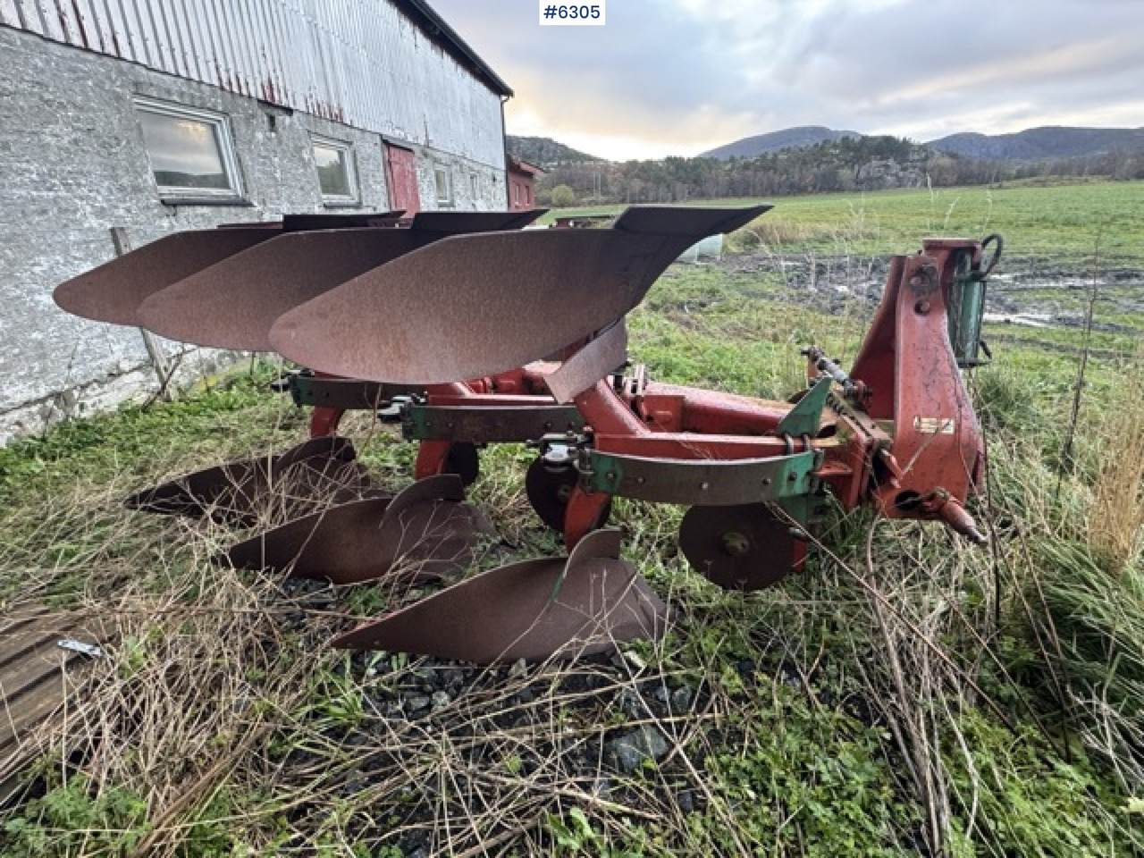 Kverneland 3-furrow reversible plough - Машина за обработка на почвата: снимка 3 Kverneland 3-furrow reversible plough - Машина за обработка на почвата: снимка 3