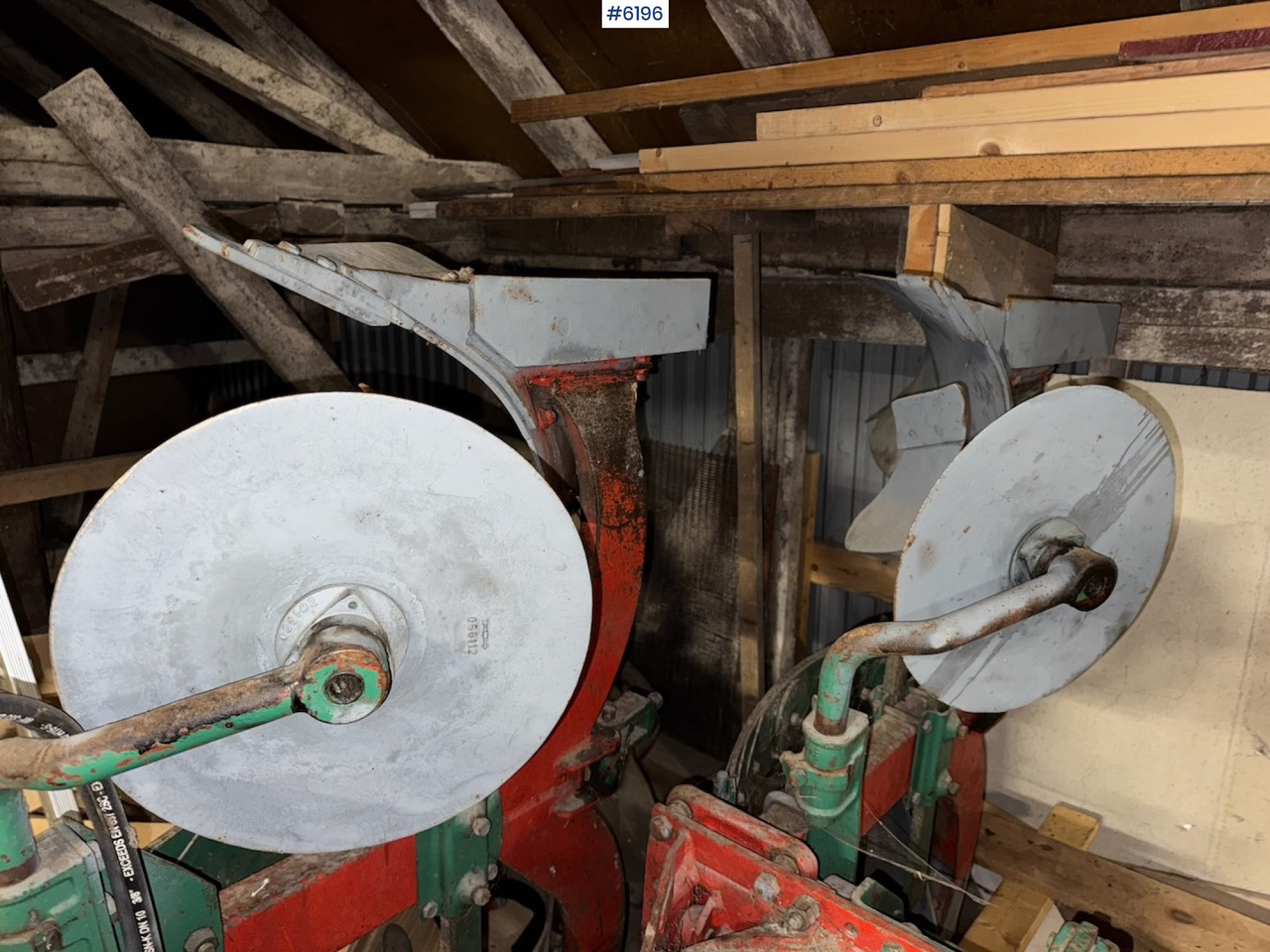 Машина за обработка на почвата Kverneland Mod. E 3 2-furrow reversible plough.: снимка 10