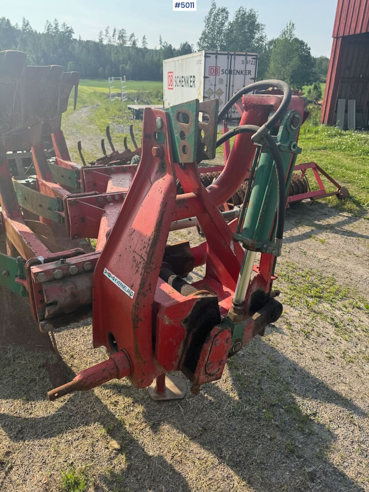 Машина за обработка на почвата Kverneland Mod. E 3-blade reversible plough: снимка 7