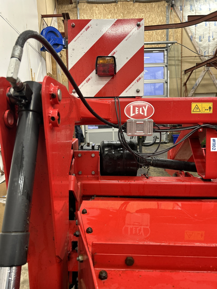Lely 320 PC Mower - Машина за сено и фураж: снимка 4 Lely 320 PC Mower - Машина за сено и фураж: снимка 4