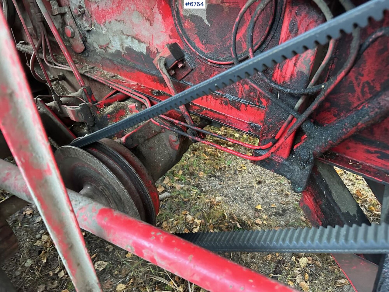 Зърнокомбайн Massey-Ferguson 186-6 Combine harvester.: снимка 16 Зърнокомбайн Massey-Ferguson 186-6 Combine harvester.: снимка 16