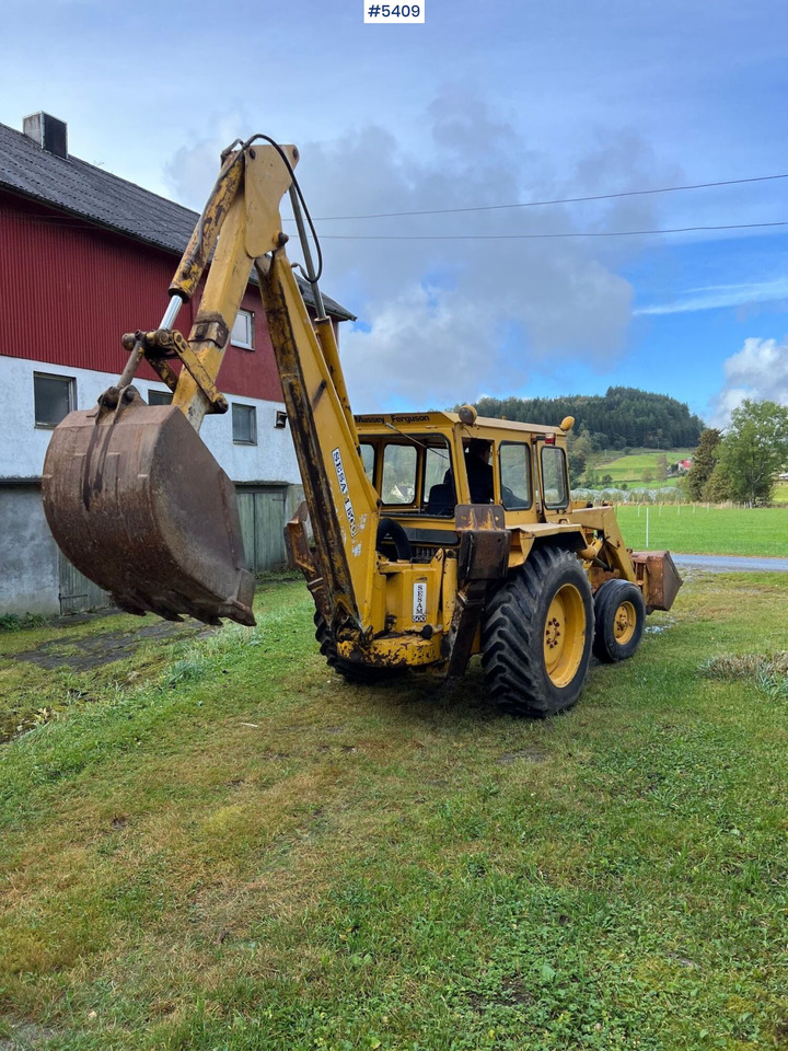 Massey Ferguson 50 Backhoe loader - Трактор: снимка 2 Massey Ferguson 50 Backhoe loader - Трактор: снимка 2
