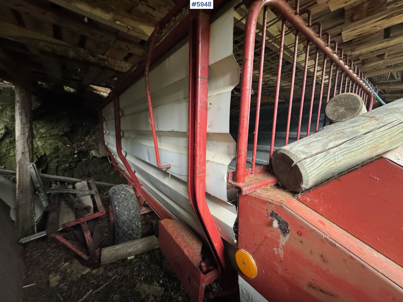 Pöttinger forage wagon - Машина за сено и фураж: снимка 5 Pöttinger forage wagon - Машина за сено и фураж: снимка 5