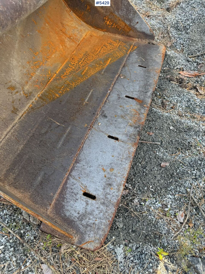 Sanding bucket w/ S50 attachment - Кофа за багер: снимка 3 Sanding bucket w/ S50 attachment - Кофа за багер: снимка 3