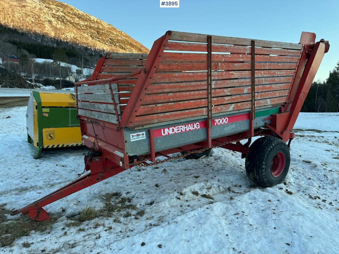 Underhaug 7000 unloader wagon - Машина за сено и фураж: снимка 3 Underhaug 7000 unloader wagon - Машина за сено и фураж: снимка 3
