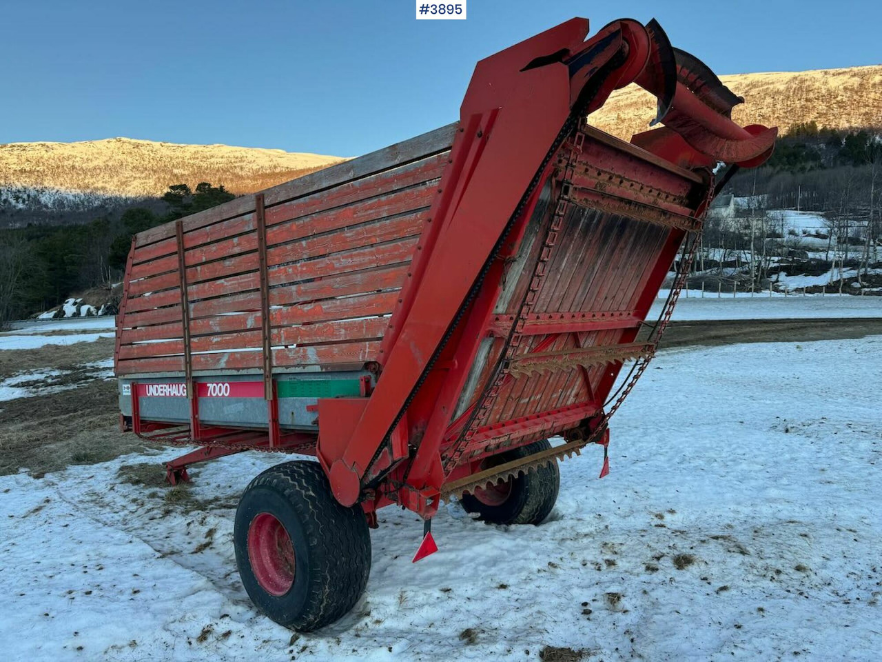 Underhaug 7000 unloader wagon - Машина за сено и фураж: снимка 5 Underhaug 7000 unloader wagon - Машина за сено и фураж: снимка 5