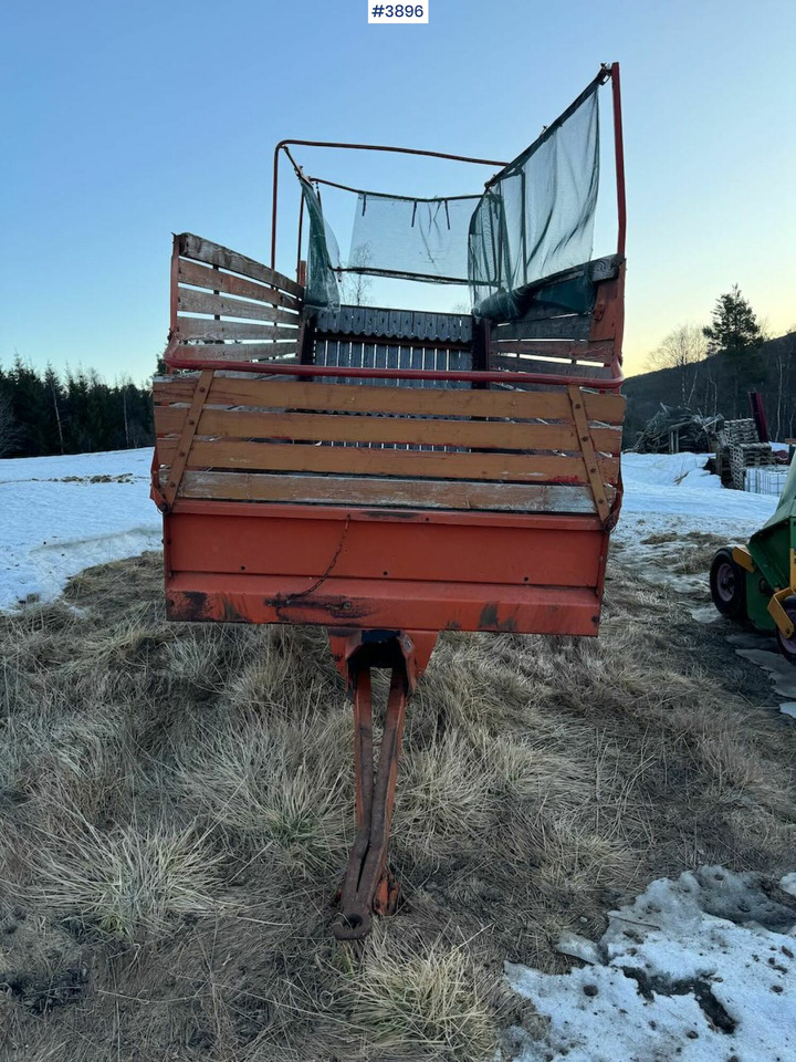 Underhaug 7012 Unloader wagon - Машина за сено и фураж: снимка 2 Underhaug 7012 Unloader wagon - Машина за сено и фураж: снимка 2