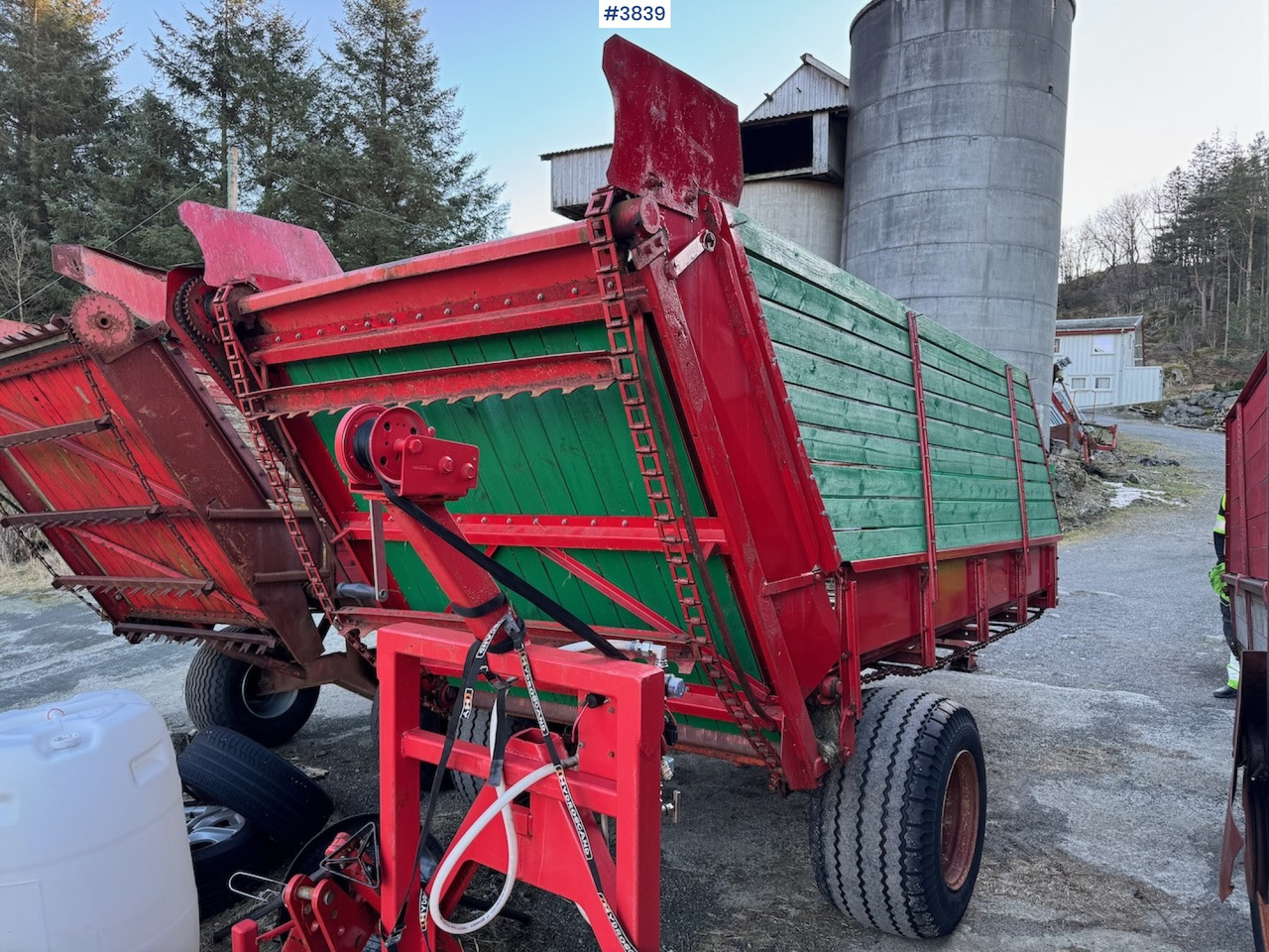 Underhaug Forage wagon long type. - Машина за сено и фураж: снимка 5 Underhaug Forage wagon long type. - Машина за сено и фураж: снимка 5