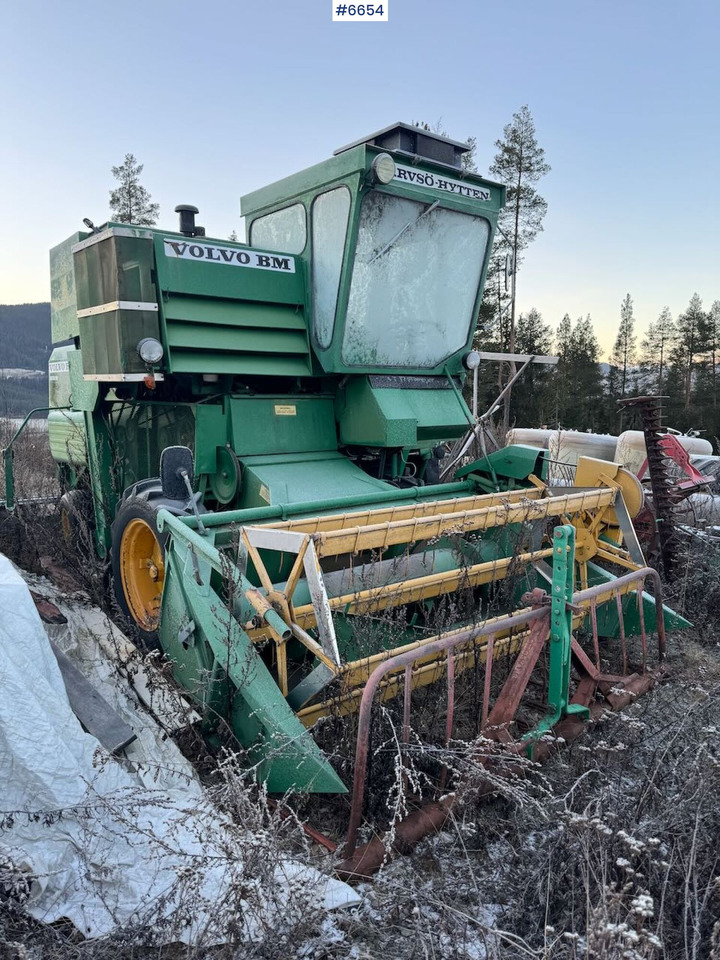Volvo BM Active 800 Thresher - Зърнокомбайн: снимка 1 Volvo BM Active 800 Thresher - Зърнокомбайн: снимка 1