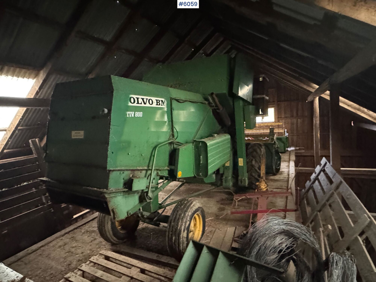 Volvo BM Aktiv 800 combine harvester - Зърнокомбайн: снимка 5 Volvo BM Aktiv 800 combine harvester - Зърнокомбайн: снимка 5