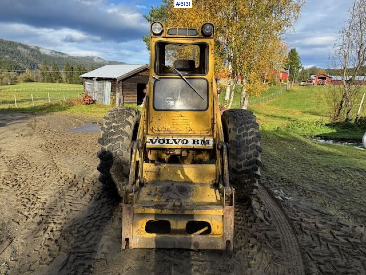 Volvo BM LM 620 rear loader with pallet forks and bucket. WATCH VIDEO! - Компактен товарач: снимка 4 Volvo BM LM 620 rear loader with pallet forks and bucket. WATCH VIDEO! - Компактен товарач: снимка 4
