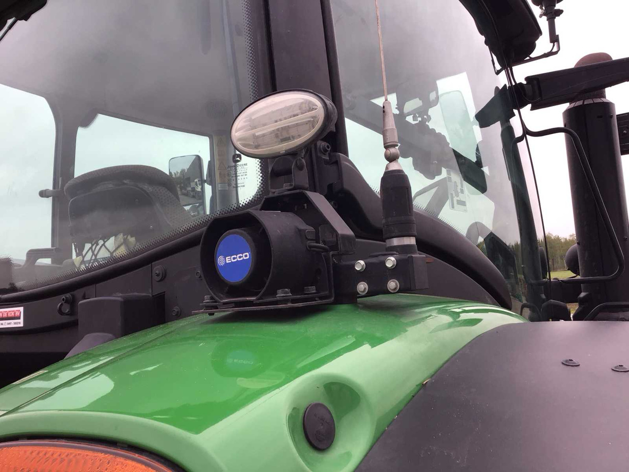 Трактор John deere 6230R: снимка 23