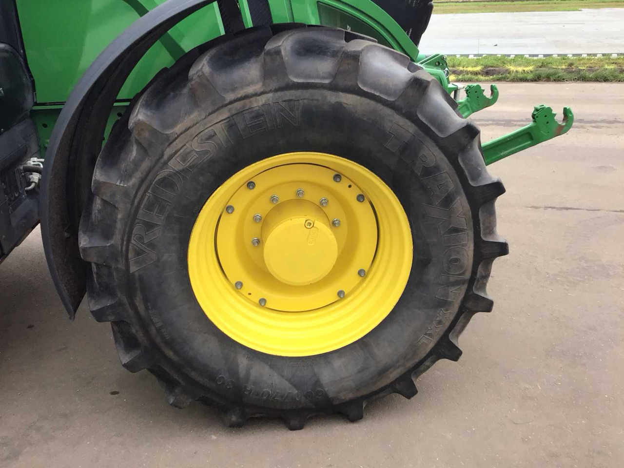Трактор John deere 6230R: снимка 19